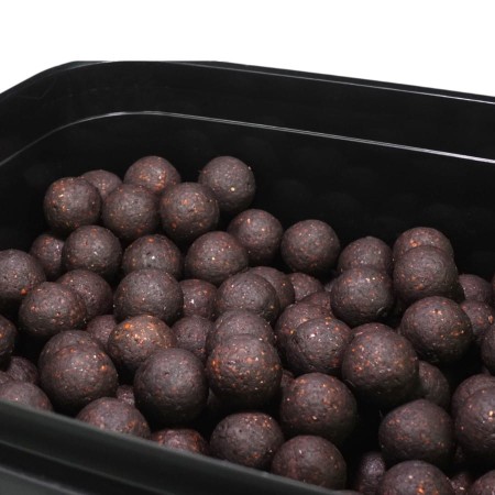 czarna mamba kulki zanętowe 20mm 3kg B warmuz baits.jpg